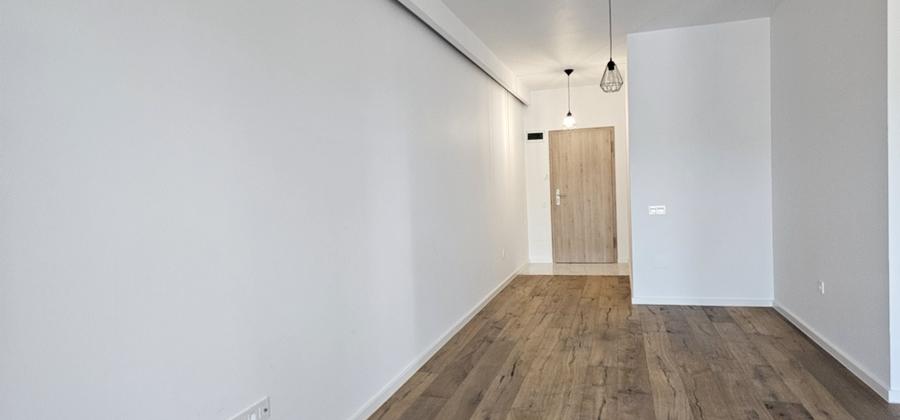 Apartament cu 3 camere decomandat în Florești