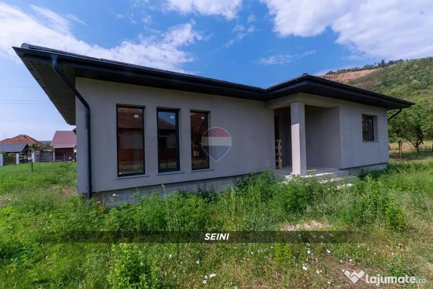 Casă cu 3 camere cu Teren 500 Mp în Central