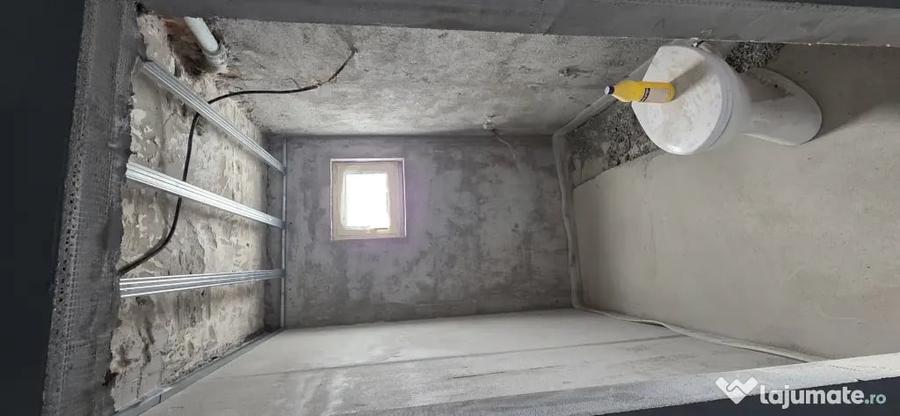 Apartament cu 3 camere semidecomandat în Petros