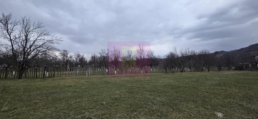 Teren de 734 mp, în Brebu