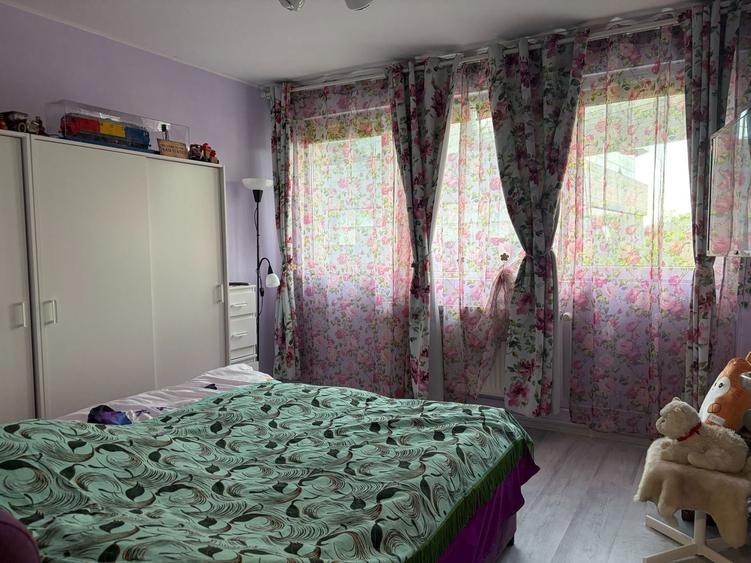 Apartament cu 2 camere decomandat, mobilat în Șura Mare