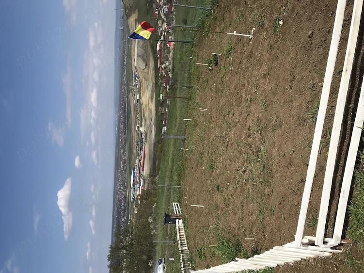 Teren de 1000 mp, în Bucium