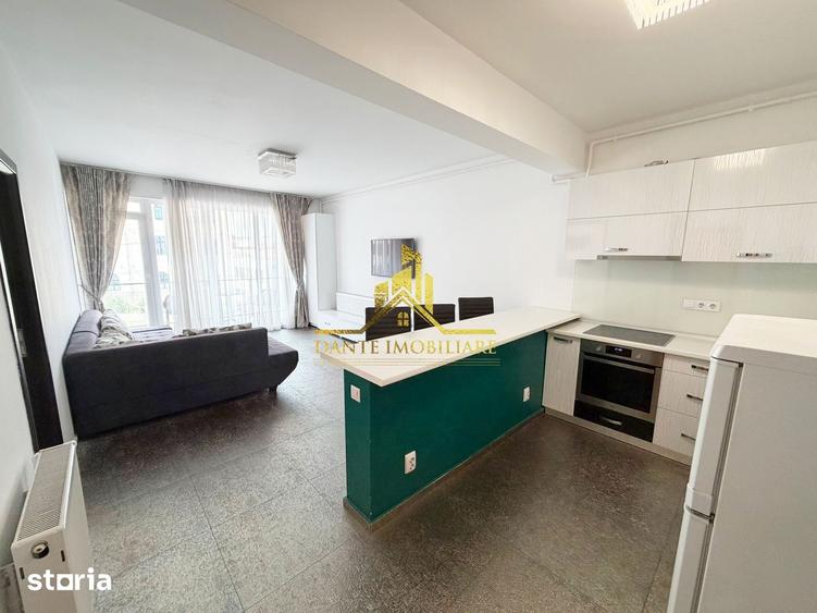 Apartament cu 2 camere semidecomandat, mobilat în Central