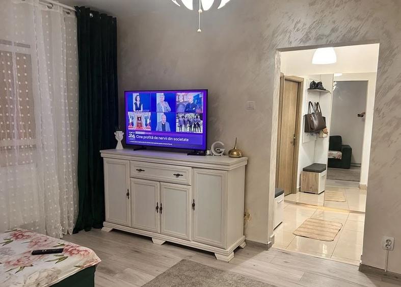 Apartament cu 2 camere semidecomandat în Iancului