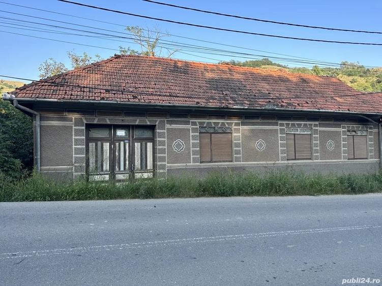 Casă în Petnic