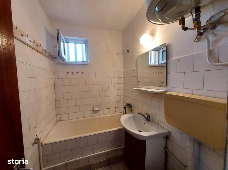 Apartament cu 3 camere decomandat, mobilat în Titu Maiorescu