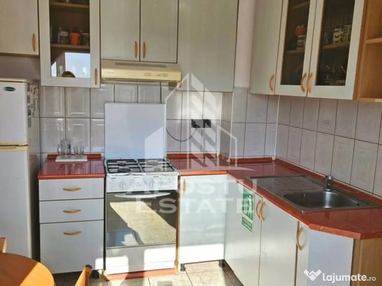 Apartament cu 3 camere decomandat în Fortuna