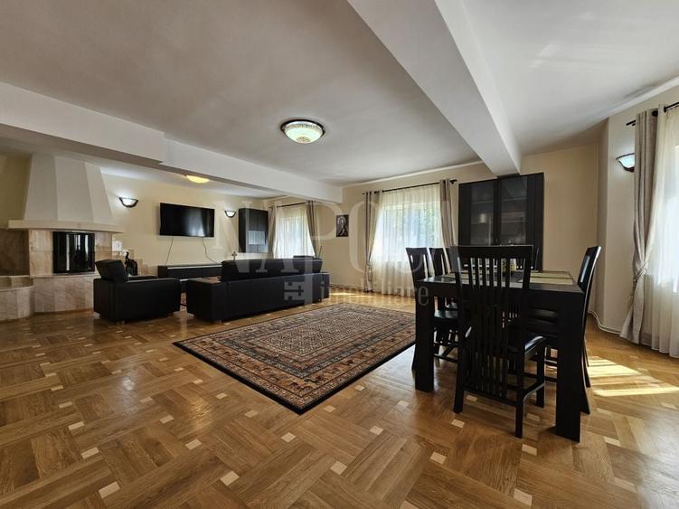 Casă individuală cu 6 camere cu Canalizare în Tureni