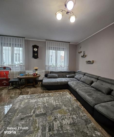 Apartament cu 4 camere în Ultracentral