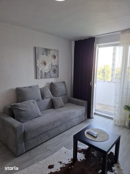 Apartament cu 2 camere decomandat în Berceni