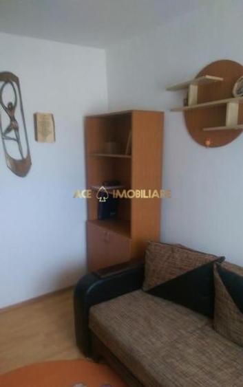 Apartament cu 3 camere decomandat, mobilat în Rahova
