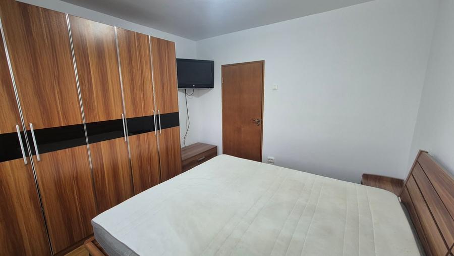 Apartament cu 2 camere decomandat în Lacul Tei