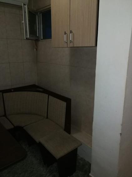 Inchiriez garsoniera, sect 4, Berceni, Str Alunisului, cu loc de parcare, pentru o singura persoana, parter, fara animale de companie, 1+1 garantie - 2