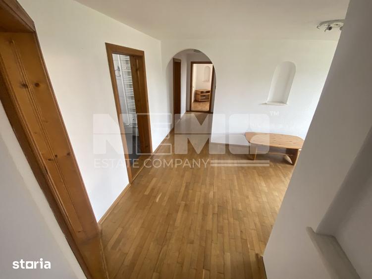 Casă cu 5 camere cu Teren 1500 Mp în Rădăuți