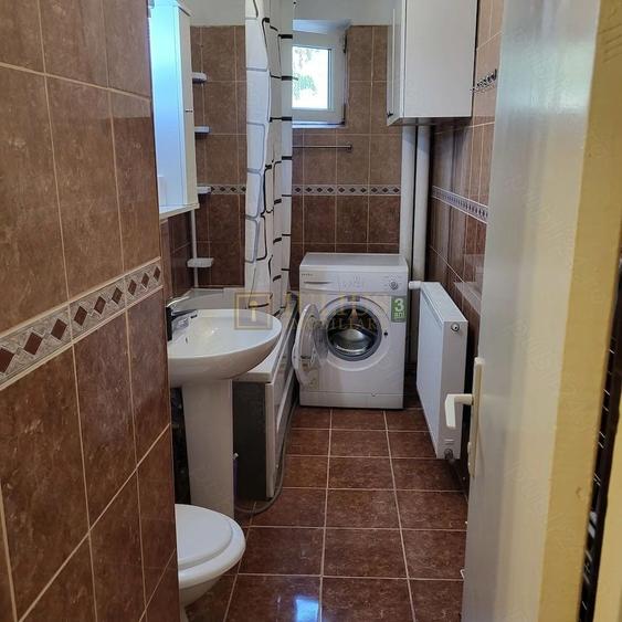 1 camera| decomandat| centrala proprie| etaj 2 - 5