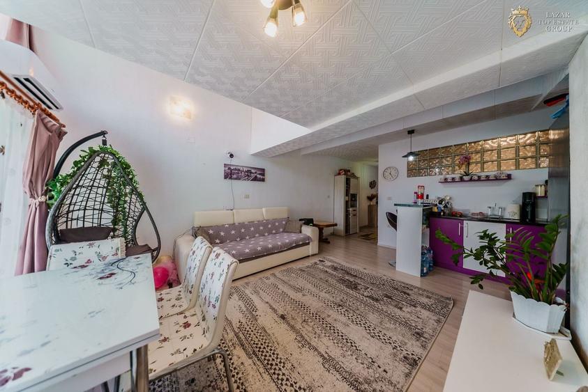 Casă individuală cu 3 camere cu Piscina în Cartierul Verde