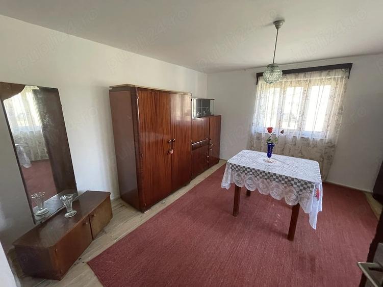 Casă cu Teren 957 Mp în Bobâlna