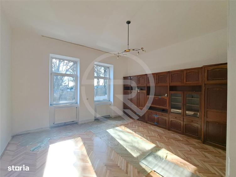 Apartament cu 4 camere, mobilat în Gruia