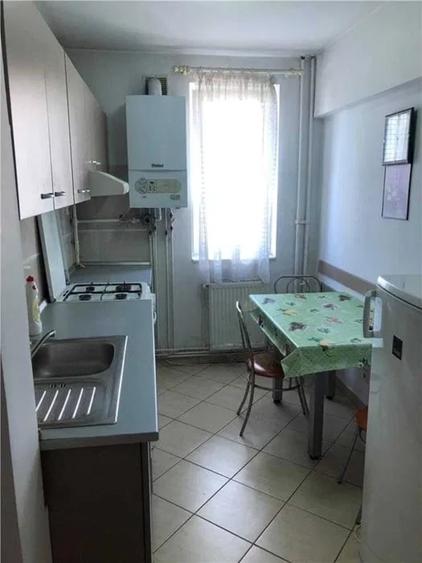 Apartament cu 2 camere semidecomandat, mobilat în Gheorgheni