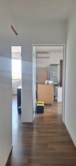 Apartament cu 3 camere decomandat, mobilat în Andrei Mureșanu