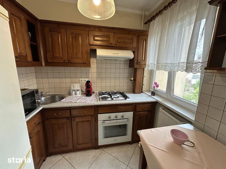 Apartament cu 2 camere decomandat în Central