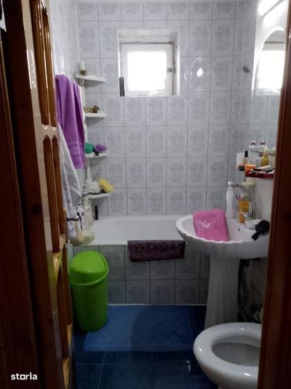 Apartament cu 4 camere decomandat în Obor