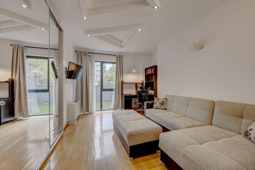 Apartament cu 4 camere decomandat, mobilat în Șoseaua Nordului