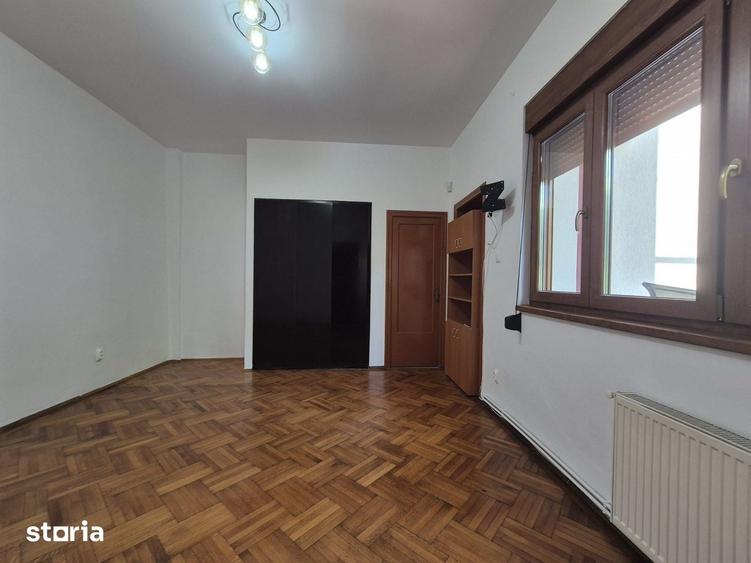 Casă cu 4 camere cu Teren 204 Mp în Ștefan cel Mare