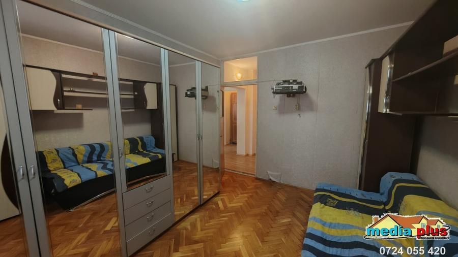 Apartament cu 3 camere decomandat în Țiglina 1