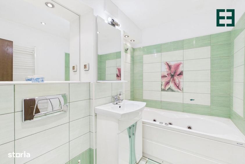 Apartament cu 4 camere semidecomandat în Micălaca