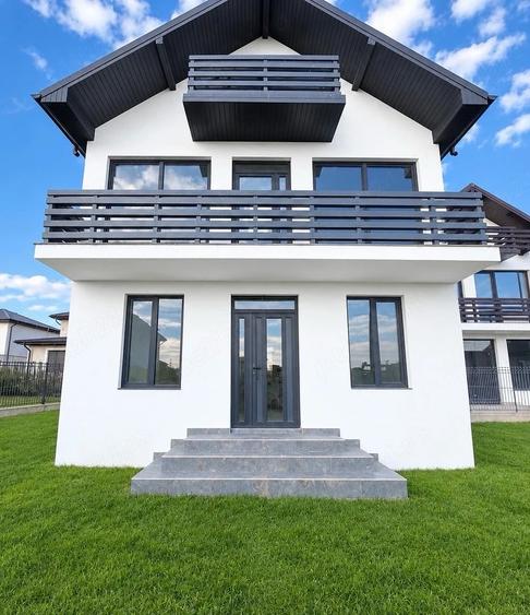 Casă cu 4 camere cu Teren 220 Mp în Exterior Vest