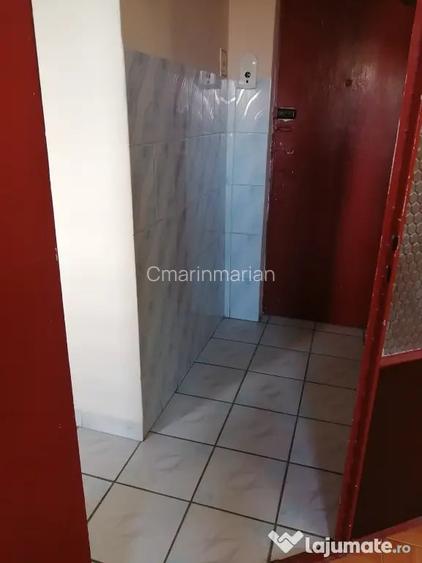 Proprietar Ferentari etaj 1 Libera apartament cu 2 camere
