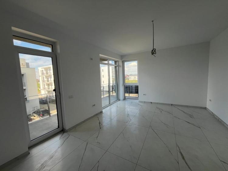 Apartament cu 2 camere decomandat în Braytim