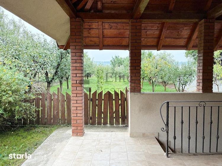 Casă cu 2 camere cu Teren 1591 Mp în Sânmartin