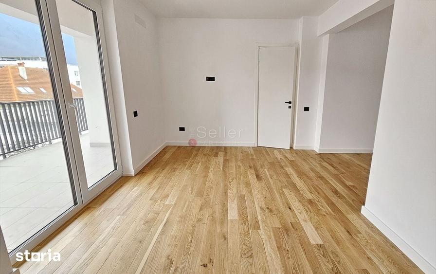 Apartament cu 3 camere în Brașovul Vechi