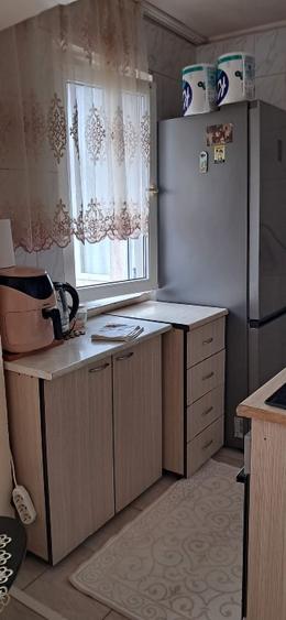 Apartament cu 3 camere semidecomandat în Tomis Nord