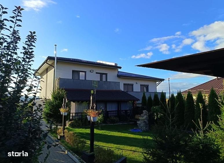 Casă cu 4 camere în Miroslava