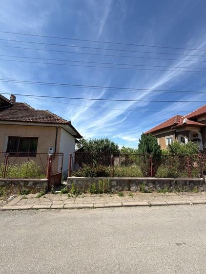 Casă cu 3 camere în Central