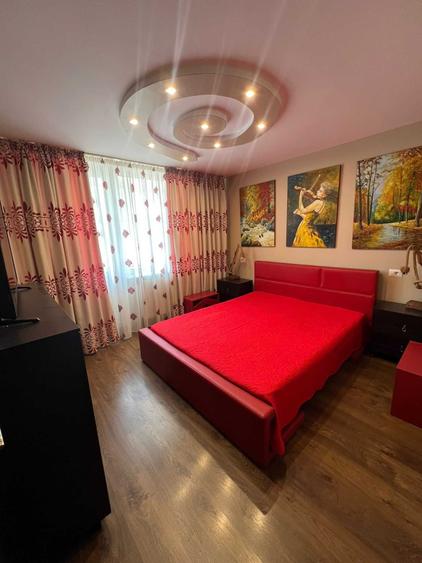 Apartament cu 3 camere semidecomandat în Exterior Vest