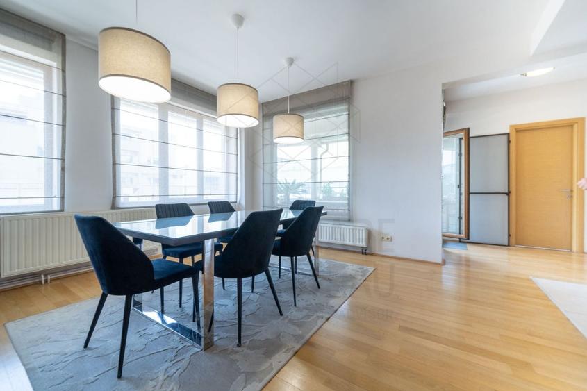 Apartament cu 4 camere decomandat, mobilat în Herăstrău