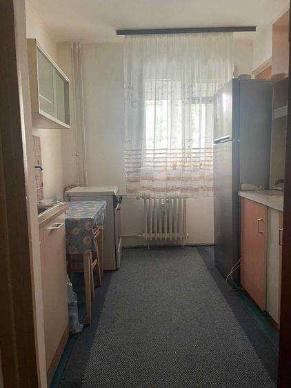 Apartament cu 2 camere decomandat în 1 Mai