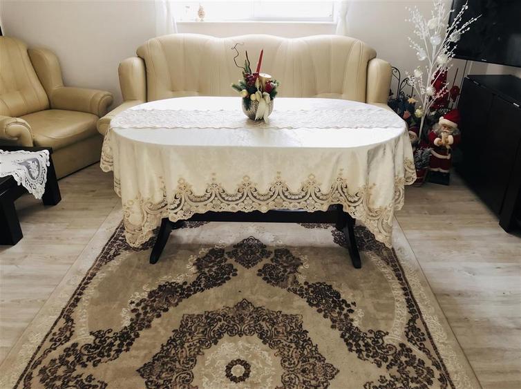 Apartament cu 3 camere decomandat, mobilat în Burdujeni