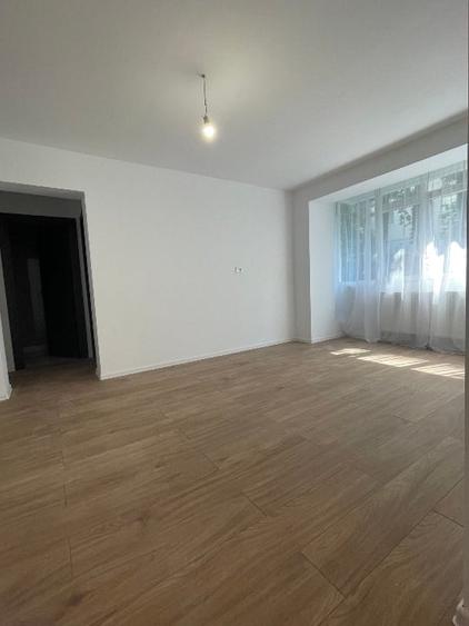 Apartament cu 2 camere semidecomandat, mobilat în Tomis II