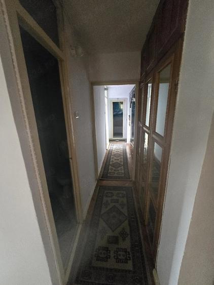 Apartament cu 3 camere decomandat în Nufărul