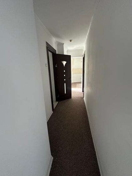 Apartament cu 5 camere decomandat în P-ța Romană