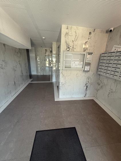 Apartament cu 3 camere decomandat în Mihai Bravu
