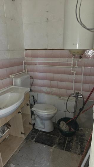 Garsonieră decomandată în Central
