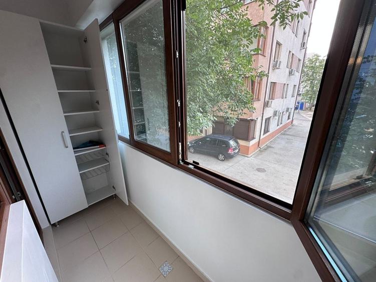 Apartament cu 2 camere decomandat în Apărătorii Patriei