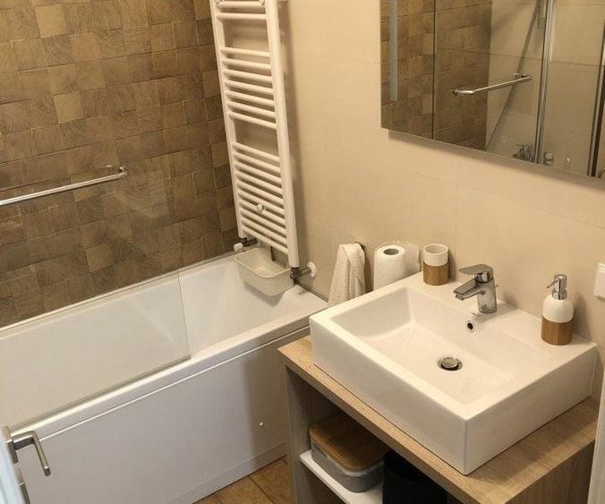 Apartament cu 2 camere decomandat, mobilat în Unirii