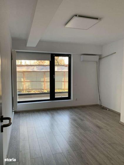 Apartament cu 3 camere, mobilat în Calea Călărașilor